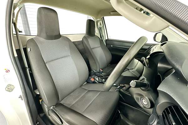 2018 Toyota HILUX WORKMATE TGN121R MY17 REAR WHEEL DRIVE