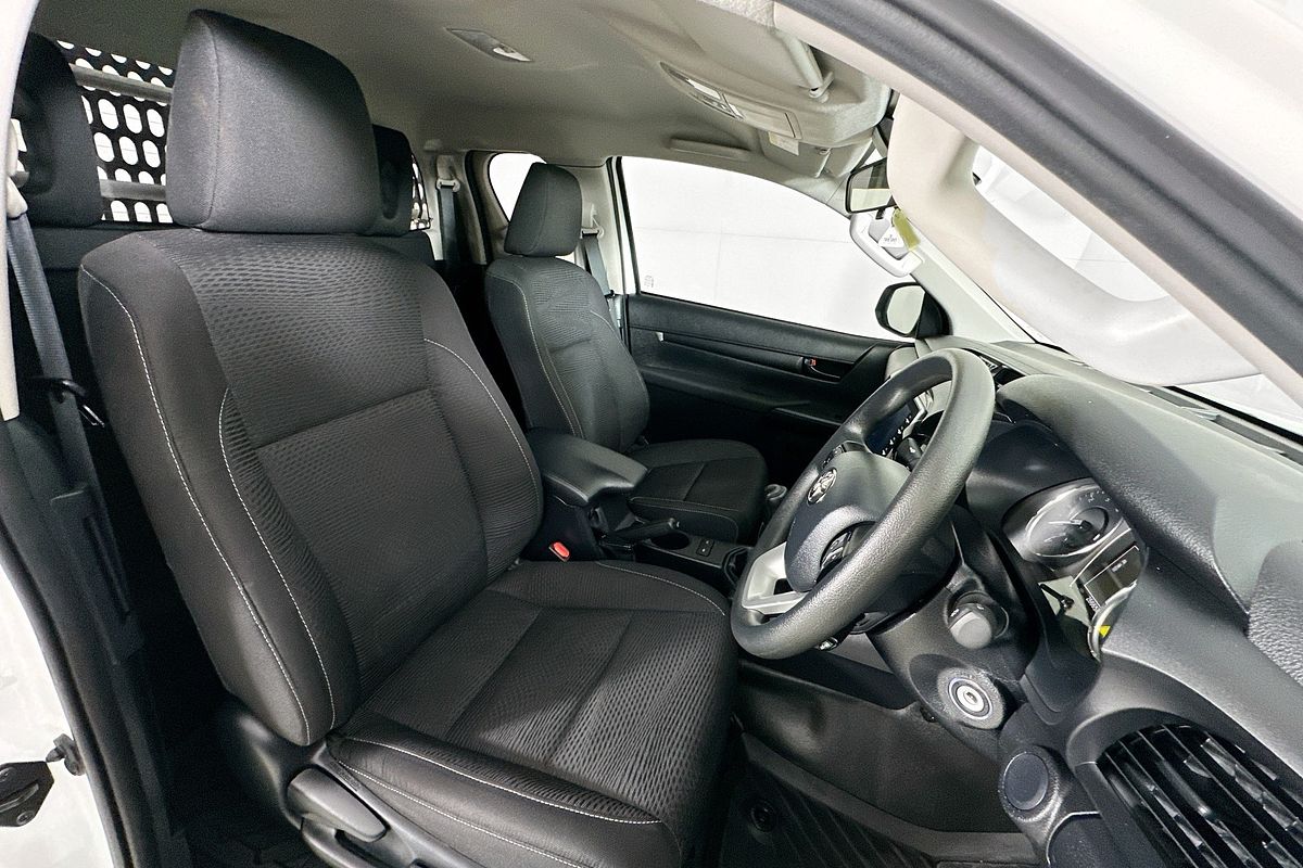 2023 Toyota HILUX SR (4x4) GUN126R 4X4