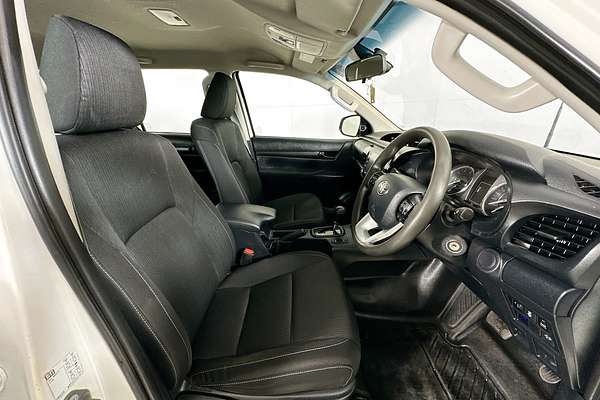 2022 Toyota HILUX SR (4x4) GUN126R 4X4