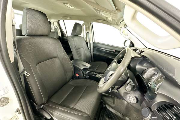 2022 Toyota HILUX SR (4x4) GUN126R 4X4