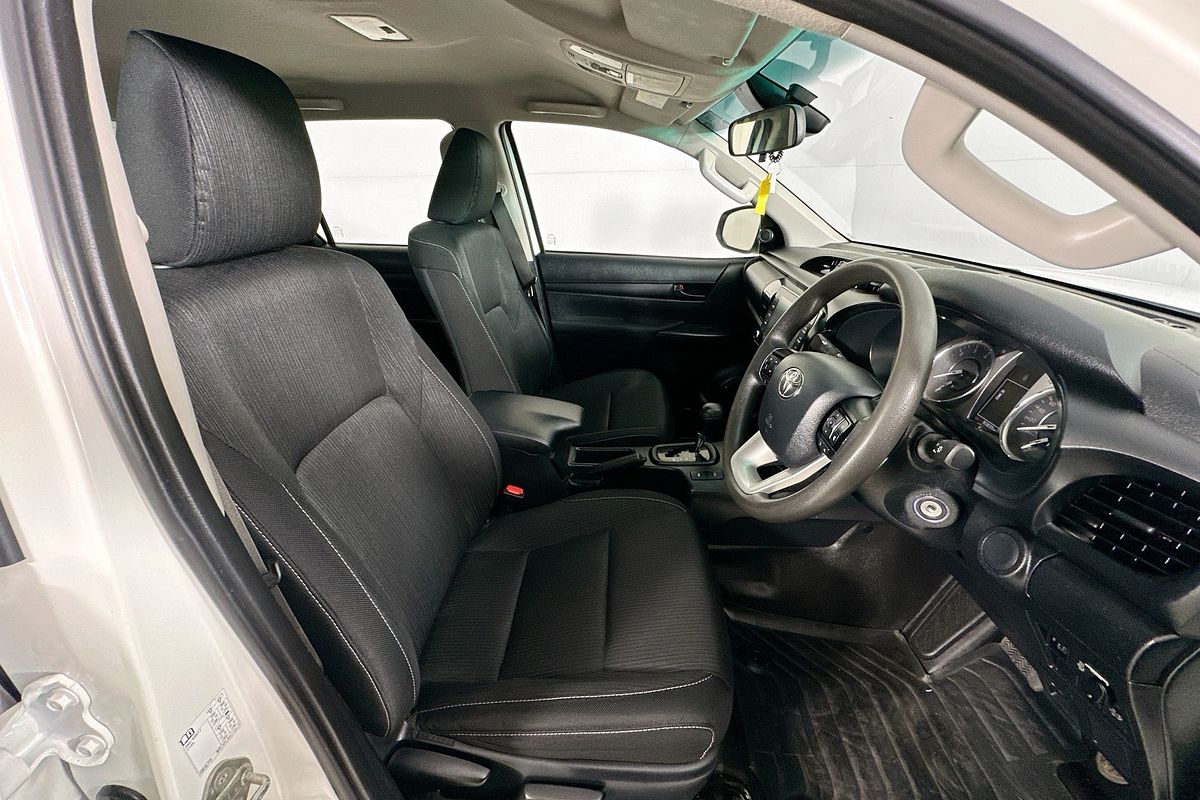 2022 Toyota HILUX SR (4x4) GUN126R 4X4