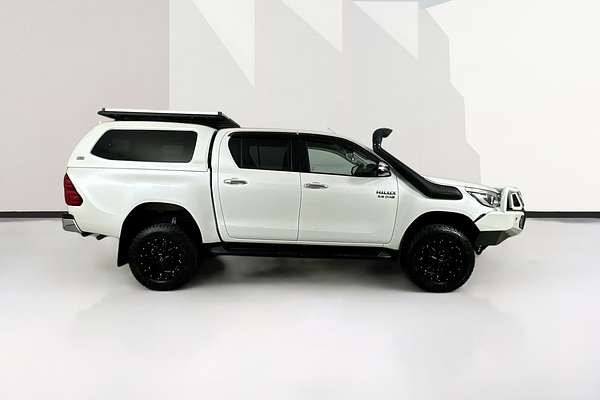 2017 Toyota HILUX SR5 (4x4) GUN126R MY17 4X4