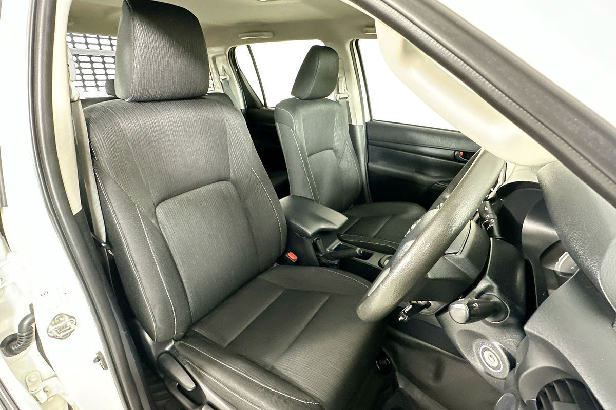 2022 Toyota HILUX SR (4x4) GUN126R 4X4