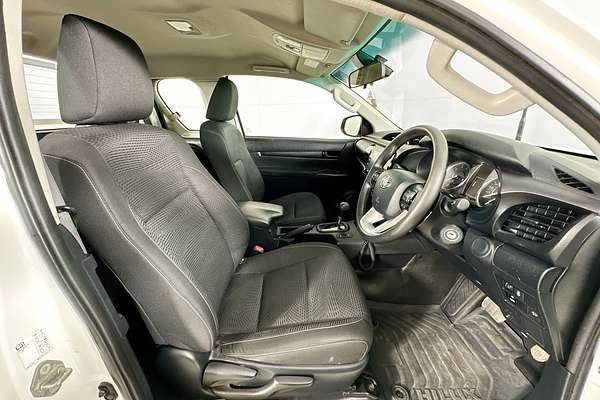 2023 Toyota HILUX SR (4x4) GUN126R 4X4