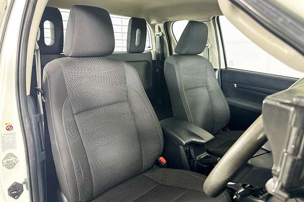 2019 Toyota HILUX SR (4x4) GUN126R MY19 UPGRADE 4X4