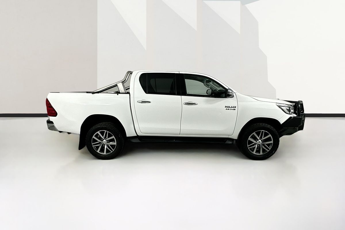 2017 Toyota HILUX SR5 (4x4) GUN126R 4X4