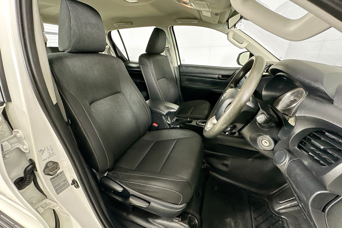 2022 Toyota HILUX SR (4x4) GUN126R 4X4