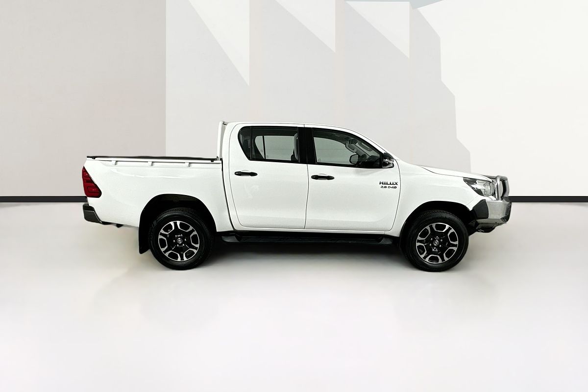 2019 Toyota HILUX SR (4x4) GUN126R MY19 4X4