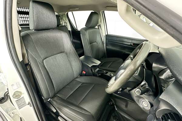 2022 Toyota HILUX SR (4x4) GUN126R 4X4