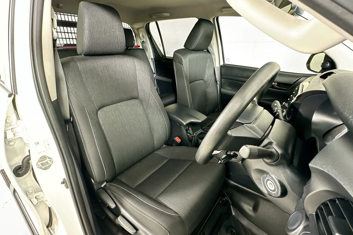 2023 Toyota HILUX SR (4x4) GUN126R 4X4