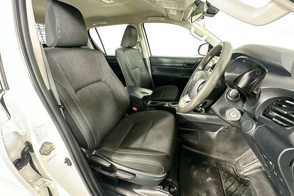 2020 Toyota HILUX SR (4x4) GUN126R MY19 UPGRADE 4X4