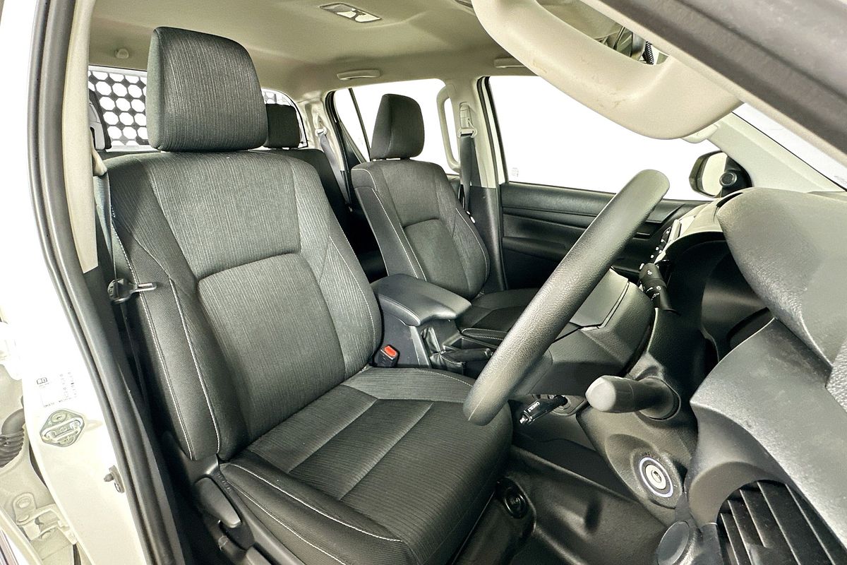 2023 Toyota HILUX SR (4x4) GUN126R 4X4