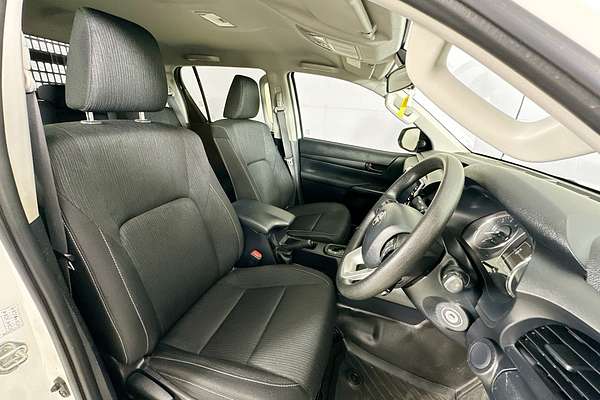 2023 Toyota HILUX SR (4x4) GUN126R 4X4