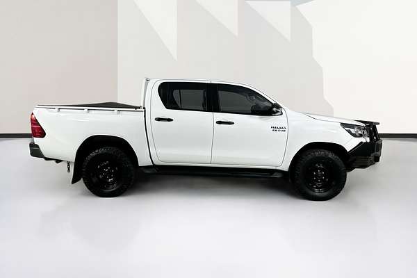 2021 Toyota HILUX SR (4x4) GUN126R FACELIFT 4X4