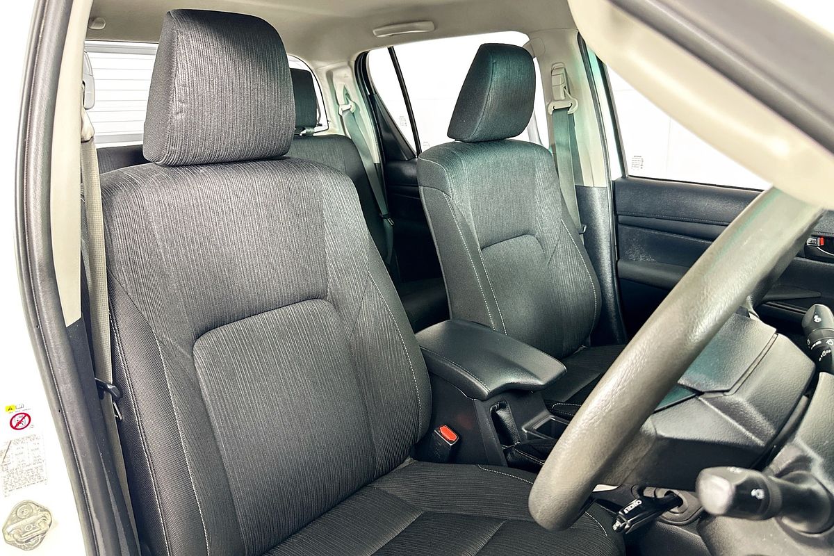 2019 Toyota HILUX SR (4x4) GUN126R MY19 4X4