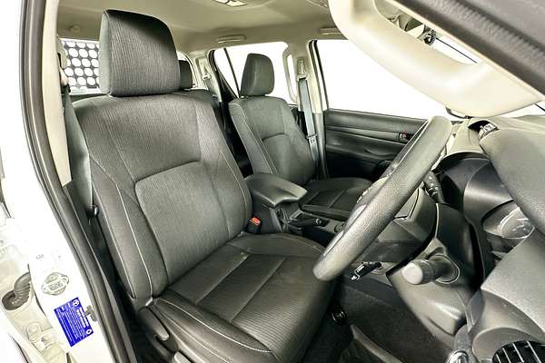 2024 Toyota HILUX SR 48V (4x4) GUN126R 4X4