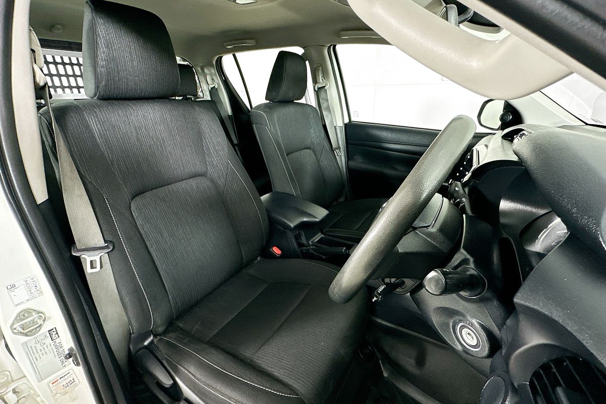 2021 Toyota HILUX SR (4x4) GUN126R FACELIFT 4X4