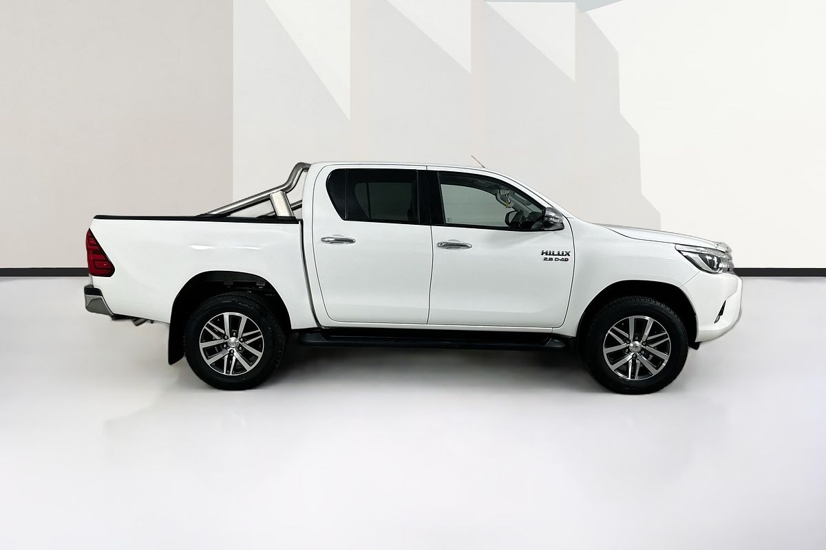2017 Toyota HILUX SR5 (4x4) GUN126R 4X4