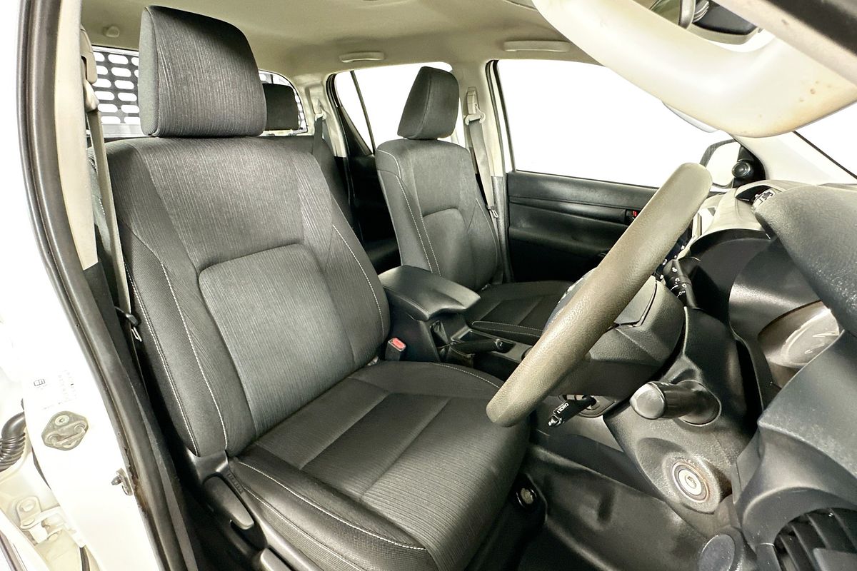 2021 Toyota HILUX SR (4x4) GUN126R 4X4