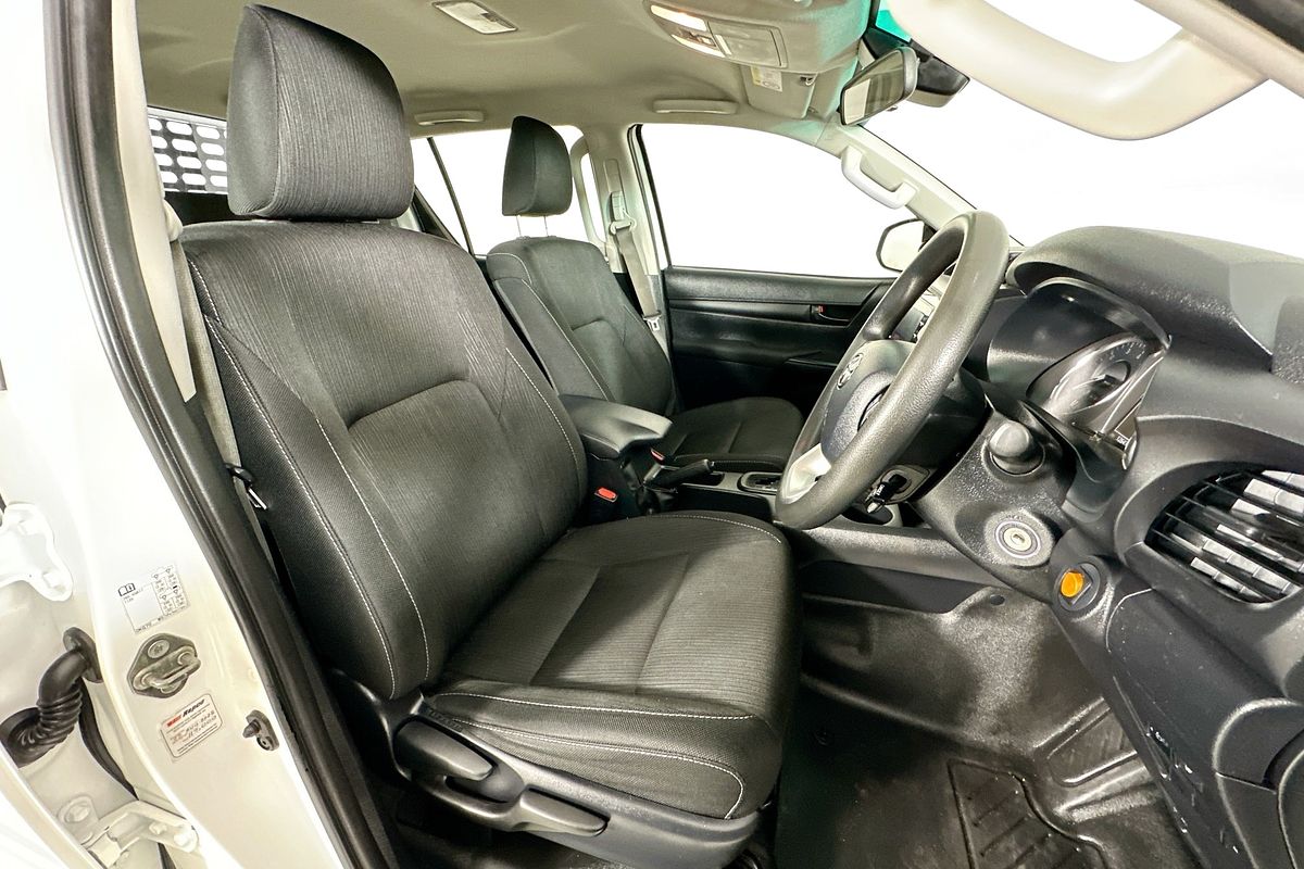 2022 Toyota HILUX SR (4x4) GUN126R 4X4