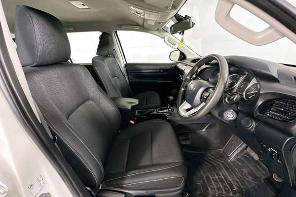 2022 Toyota HILUX SR (4x4) GUN126R 4X4