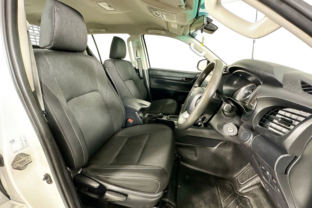 2022 Toyota HILUX SR (4x4) GUN126R 4X4