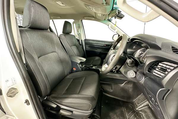 2022 Toyota HILUX SR (4x4) GUN126R 4X4