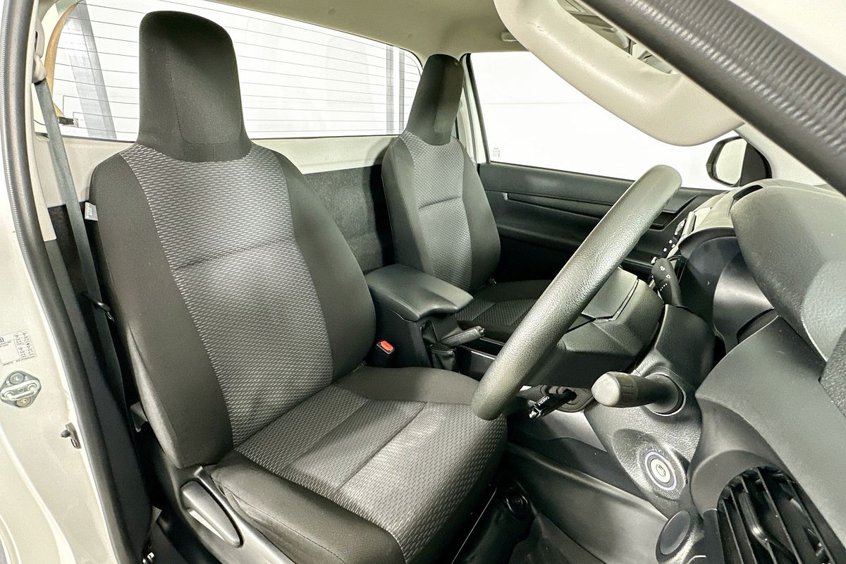 2024 Toyota HILUX WORKMATE (4x2) TGN121R REAR WHEEL DRIVE