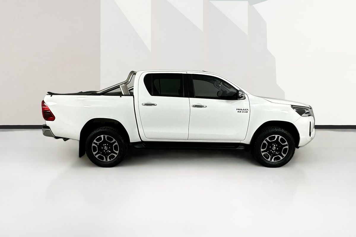 2021 Toyota HILUX SR5 (4x4) GUN126R FACELIFT 4X4