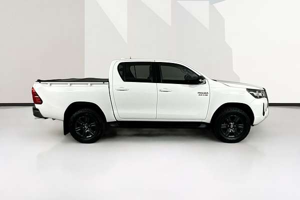 2022 Toyota HILUX SR (4x4) GUN126R 4X4