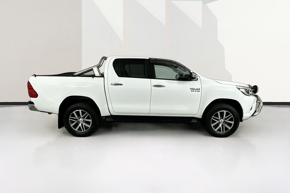 2017 Toyota HILUX SR5 (4x4) GUN126R 4X4