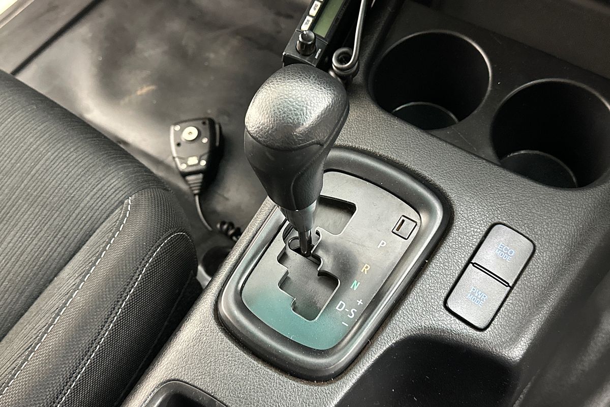 2021 Toyota HILUX SR (4x4) GUN126R FACELIFT 4X4