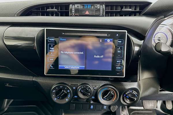 2018 Toyota HILUX SR (4x4) GUN126R MY17 4X4