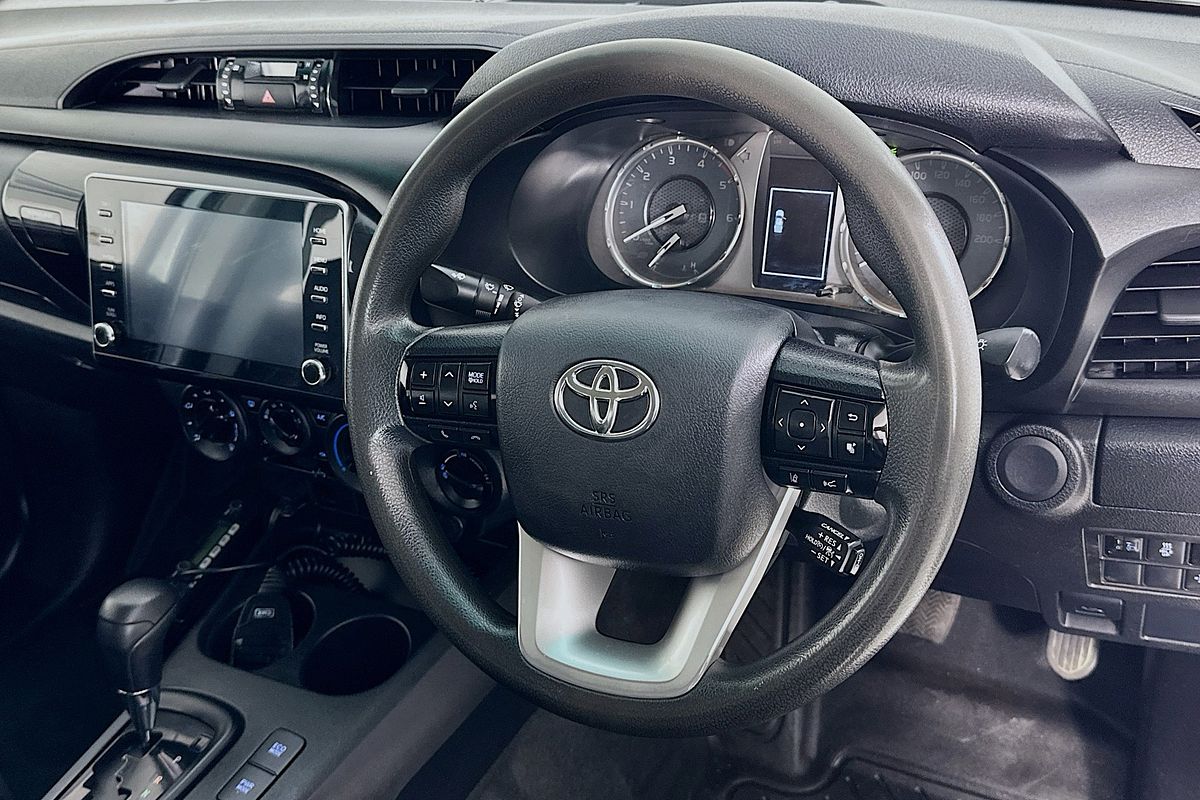2021 Toyota HILUX SR (4x4) GUN126R 4X4