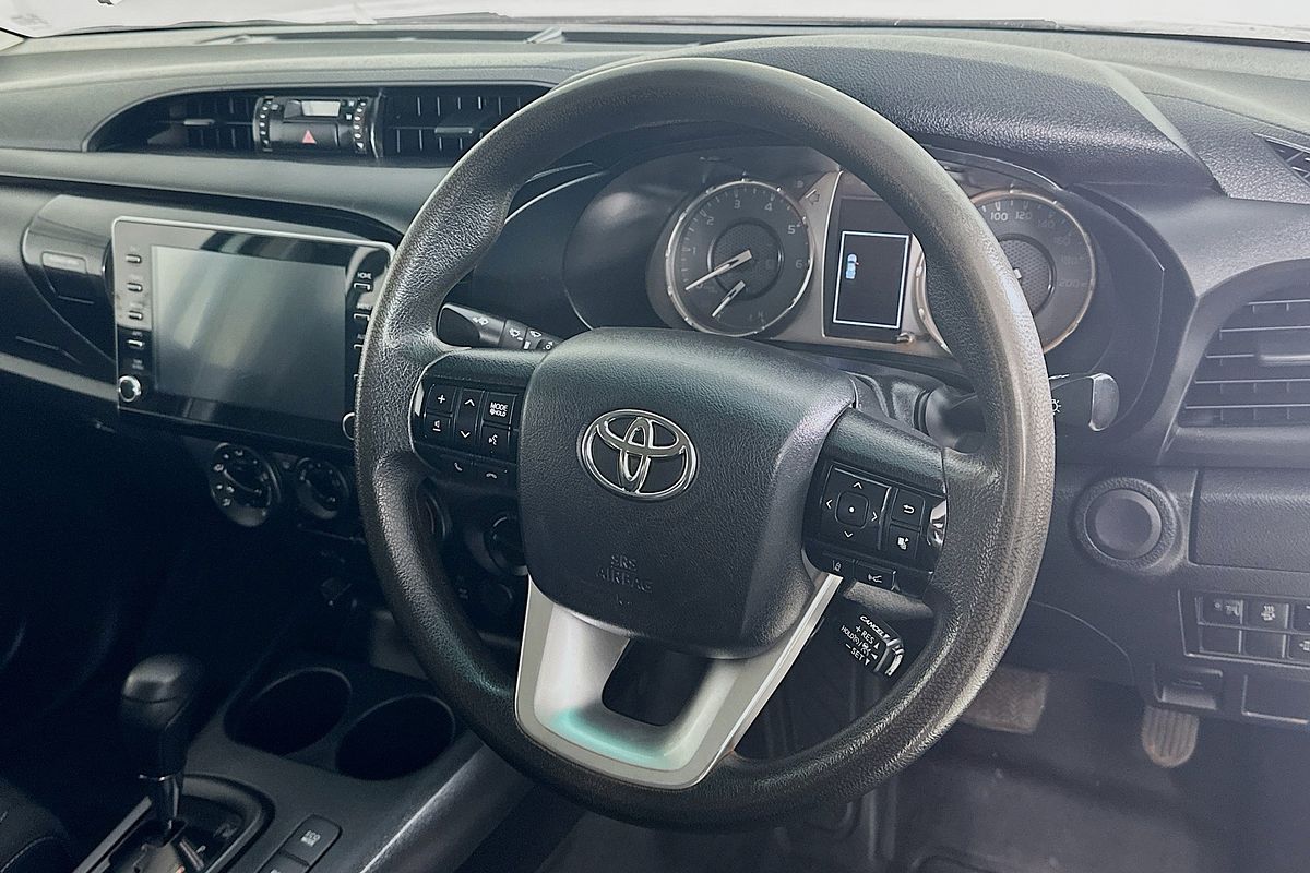 2021 Toyota HILUX SR (4x4) GUN126R FACELIFT 4X4