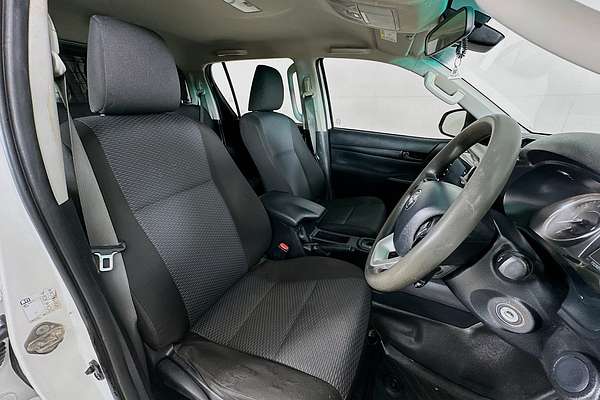 2022 Toyota HILUX WORKMATE (4x4) GUN125R 4X4