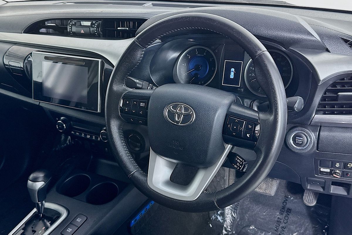 2016 Toyota HILUX SR5 (4x4) GUN126R 4X4