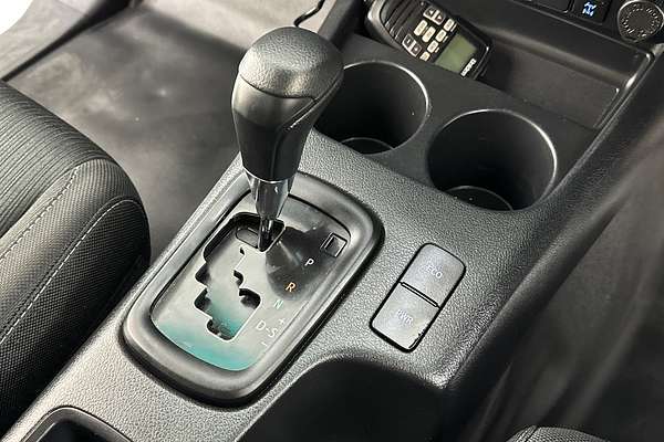 2022 Toyota HILUX SR (4x4) GUN126R 4X4