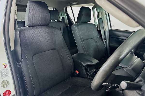2017 Toyota HILUX SR (4x4) GUN126R MY17 4X4