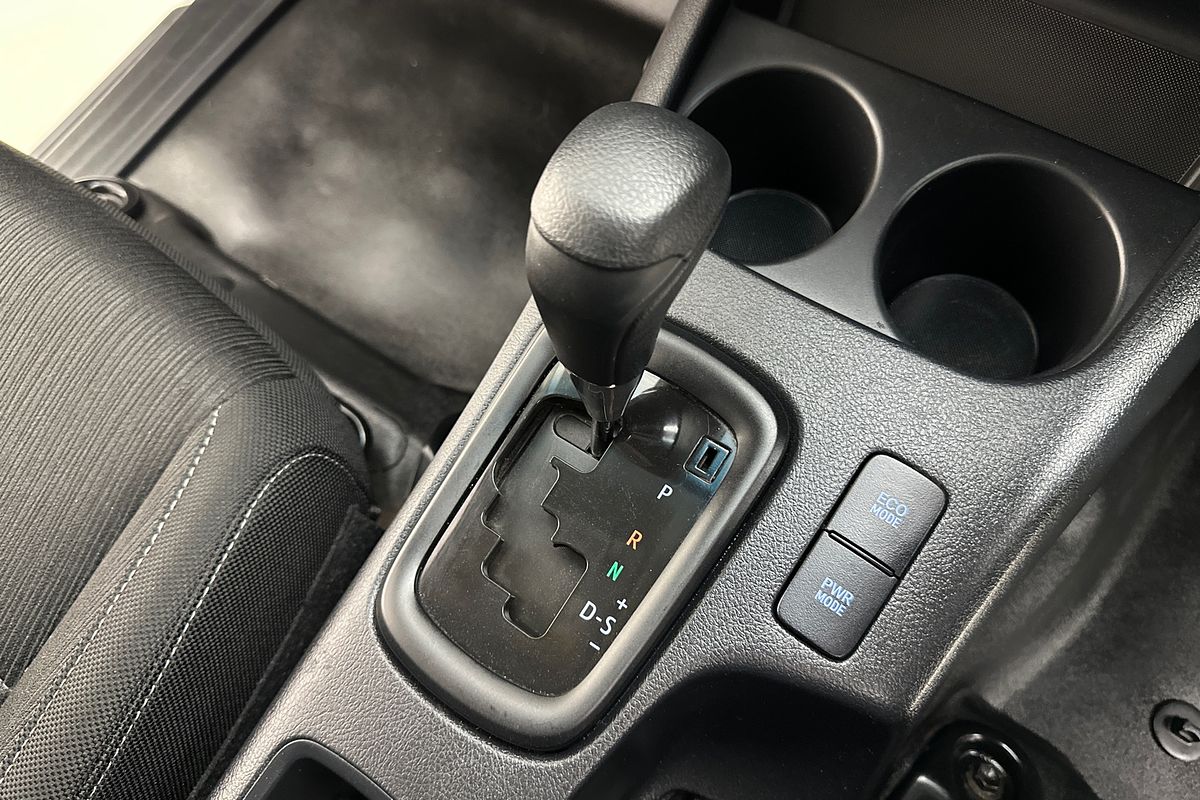 2018 Toyota HILUX SR (4x4) GUN126R MY17 4X4