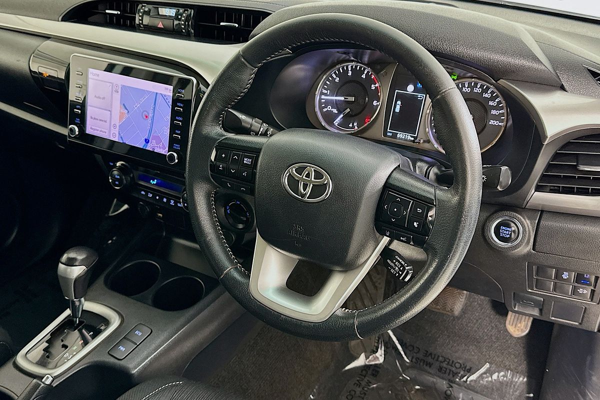 2021 Toyota HILUX SR5 GUN126R 4X4