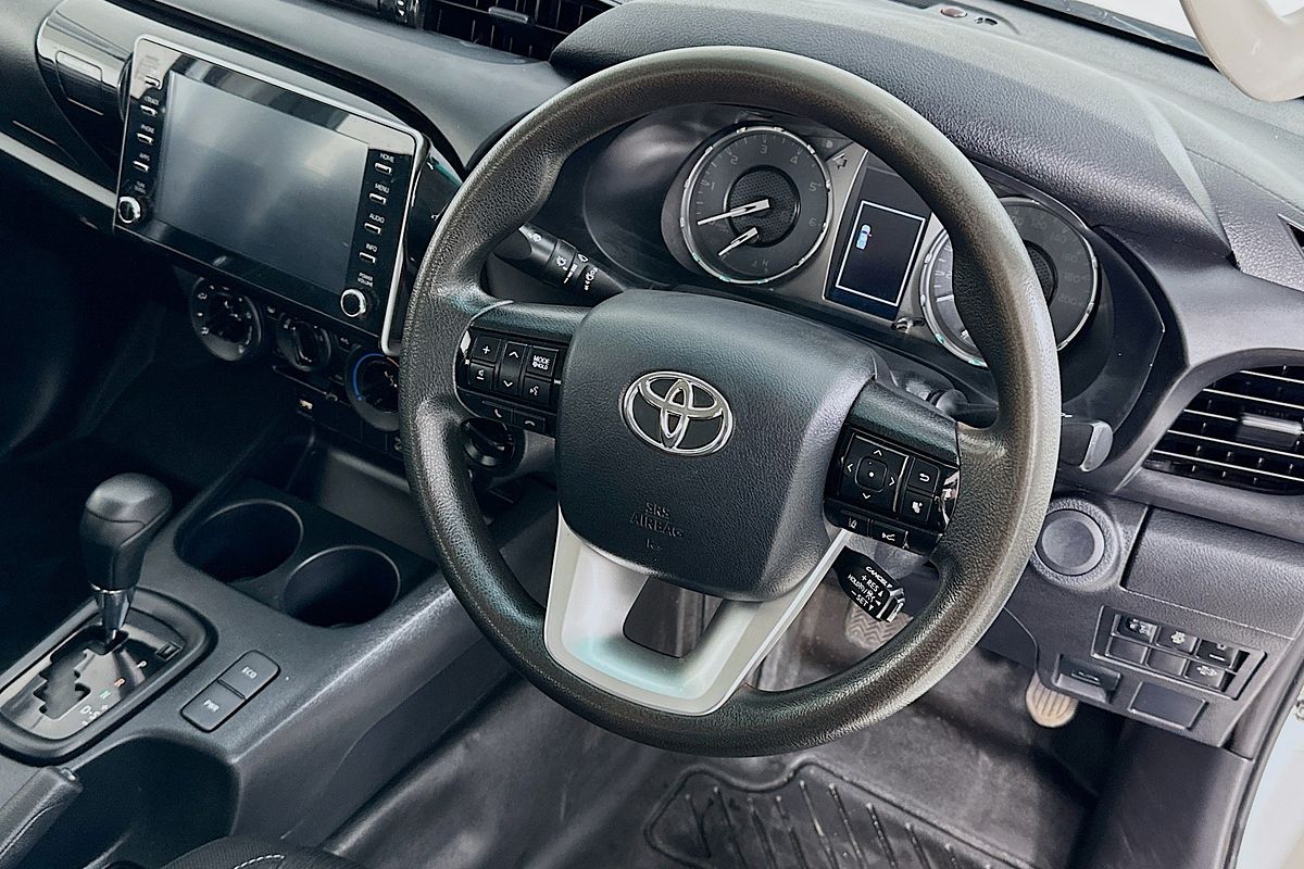 2021 Toyota HILUX SR (4x4) GUN126R FACELIFT 4X4