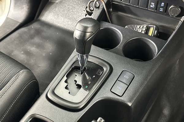 2021 Toyota HILUX SR (4x4) GUN126R FACELIFT 4X4