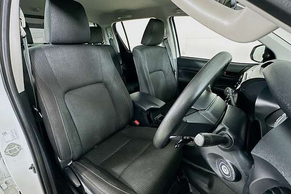 2024 Toyota HILUX SR (4x4) GUN126R FACELIFT 4X4