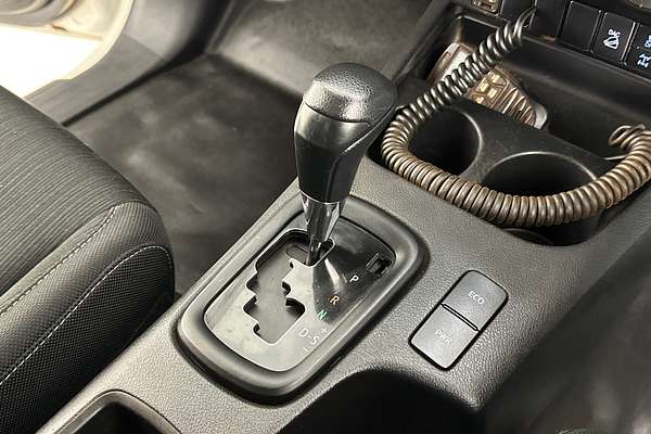2022 Toyota HILUX SR (4x4) GUN126R 4X4