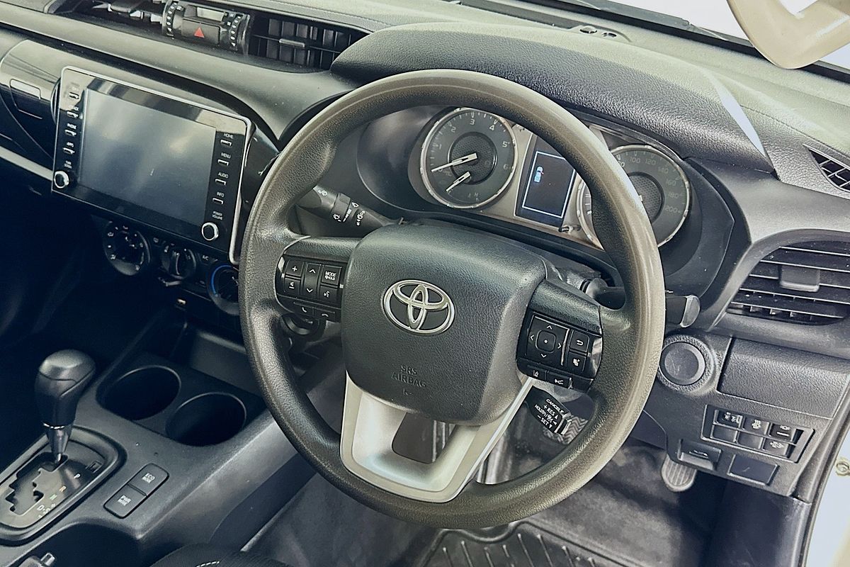 2021 Toyota HILUX SR (4x4) GUN126R 4X4
