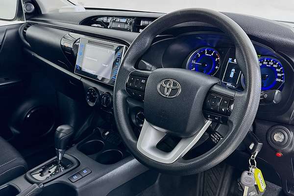 2020 Toyota HILUX SR (4x4) GUN126R MY19 UPGRADE 4X4