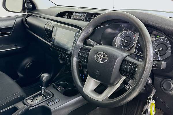 2023 Toyota HILUX SR (4x4) GUN126R 4X4