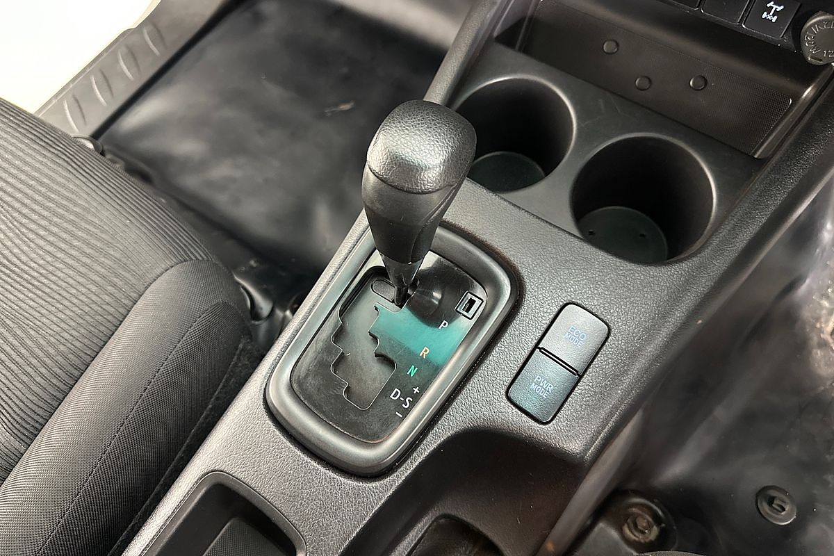 2018 Toyota HILUX SR (4x4) GUN126R MY17 4X4