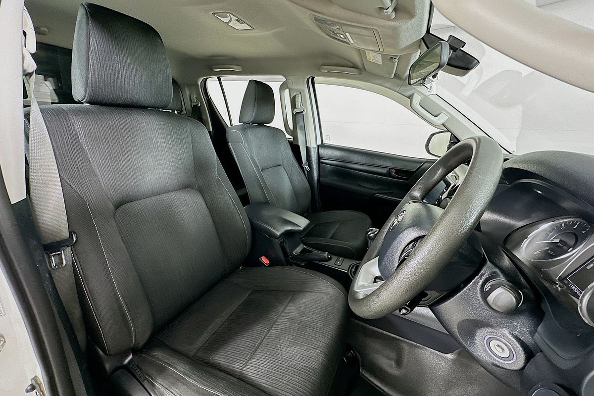 2021 Toyota HILUX SR GUN126R 4X4